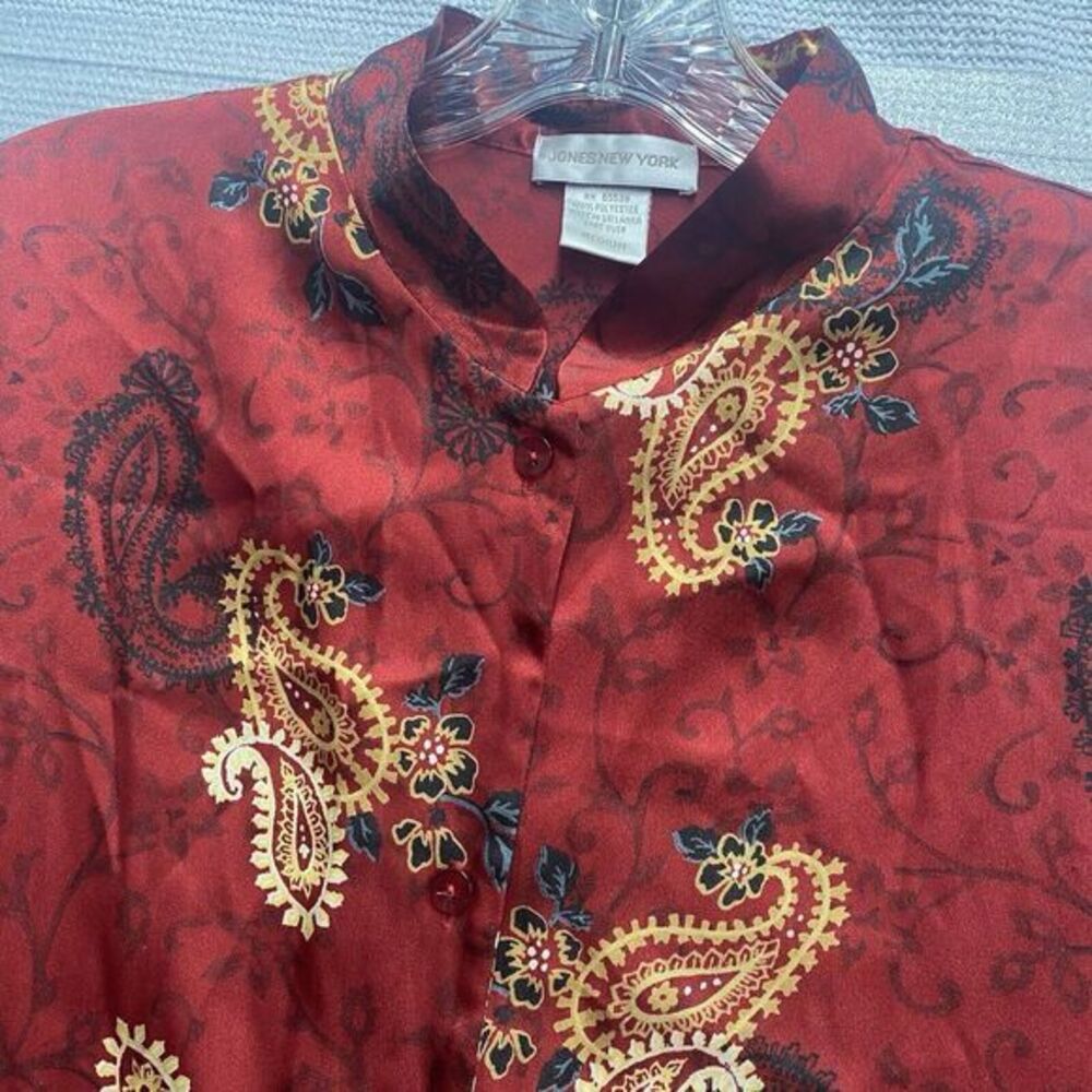 Jones New York Women's Medium Red Paisley Satin‎ Tunic Kimono Button Up Blouse